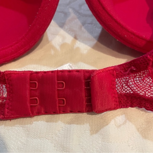 Victoria's Secret Angel Y2K Red Lace Bra 34C - Picture 4 of 7